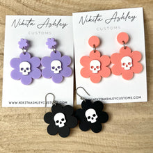 Load image into Gallery viewer, Skull Daisy Earrings